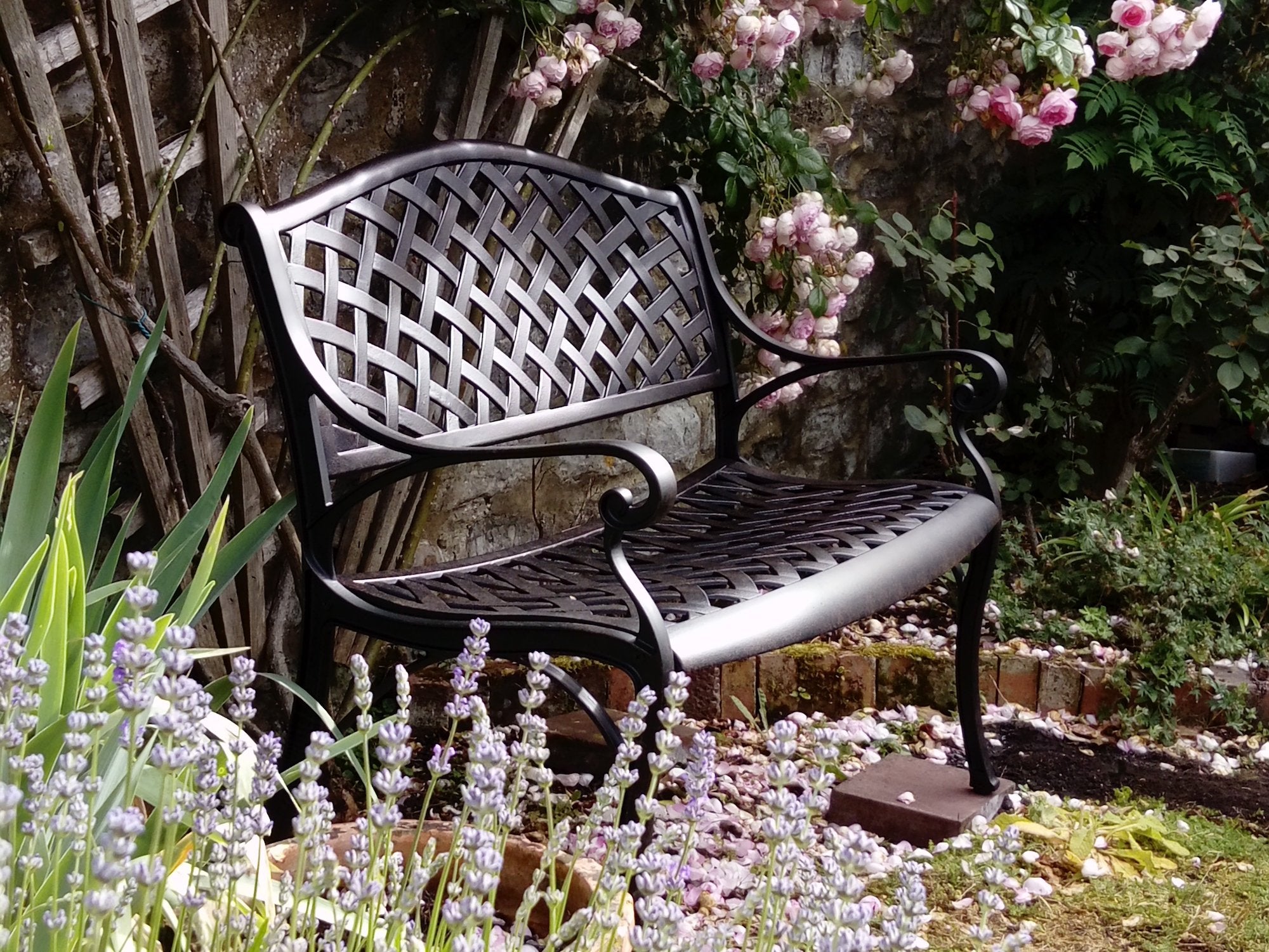 The complete guide to garden benches