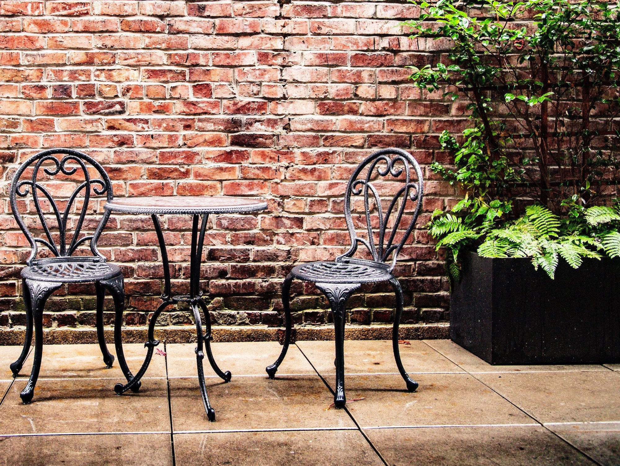 Can cast iron furniture be left outside?