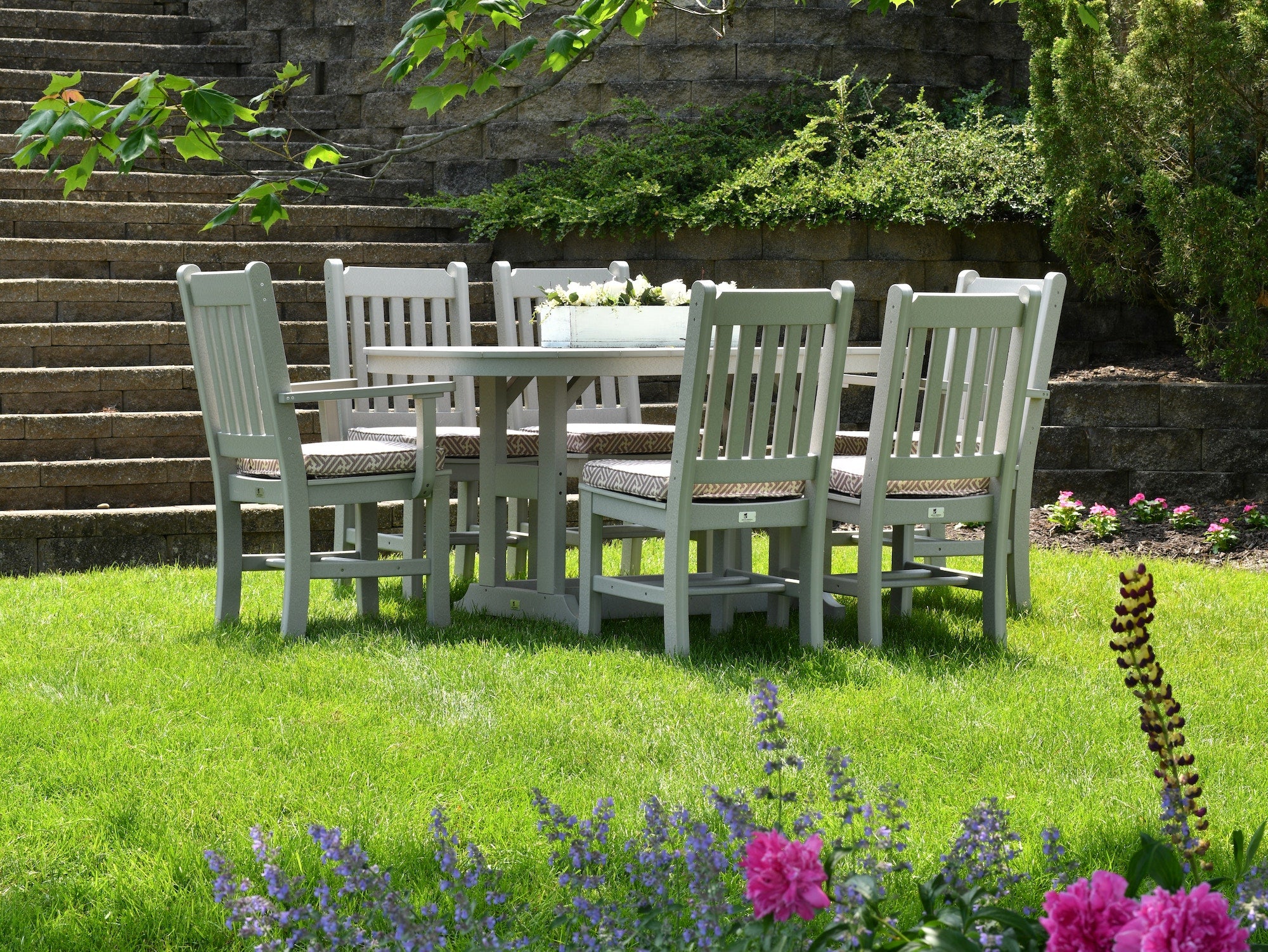 Wooden garden furniture trends for Summer 2023