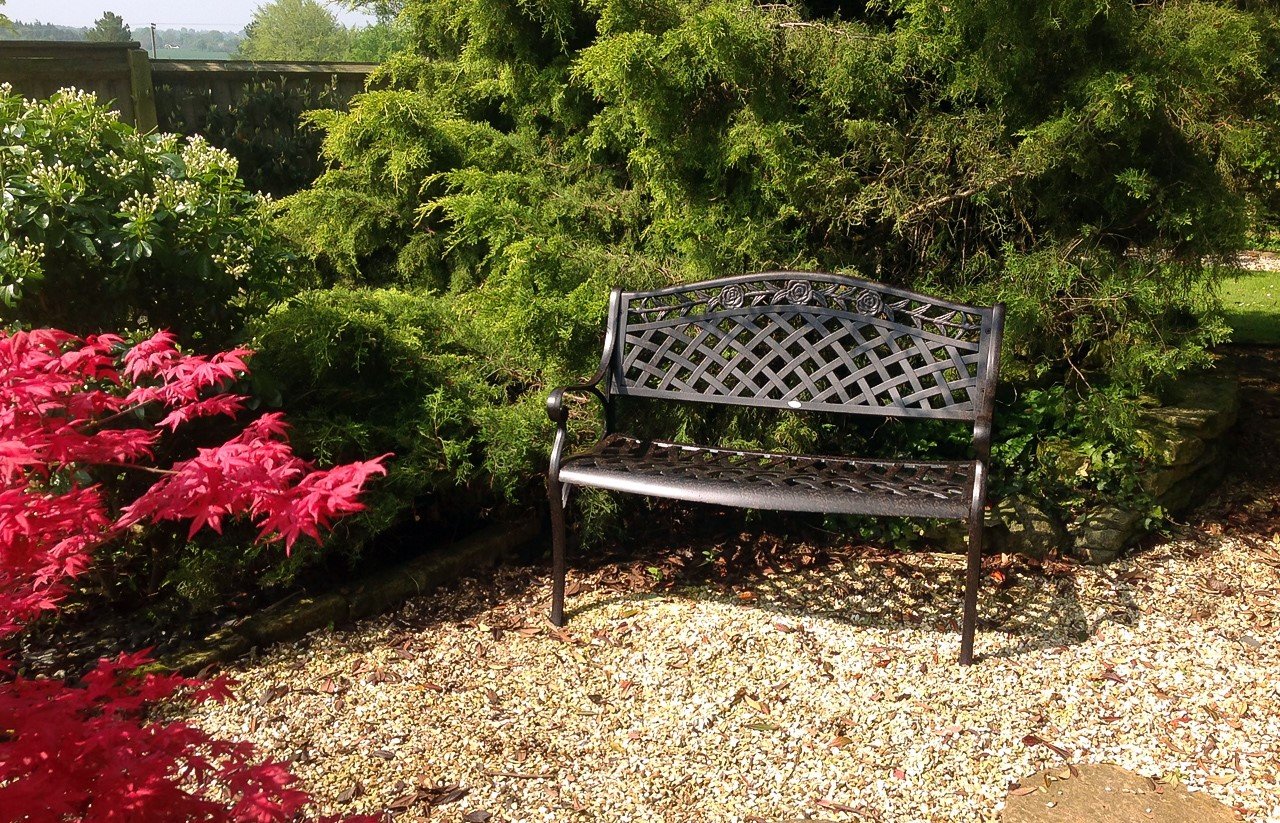 Can you put garden tables and chairs on gravel?