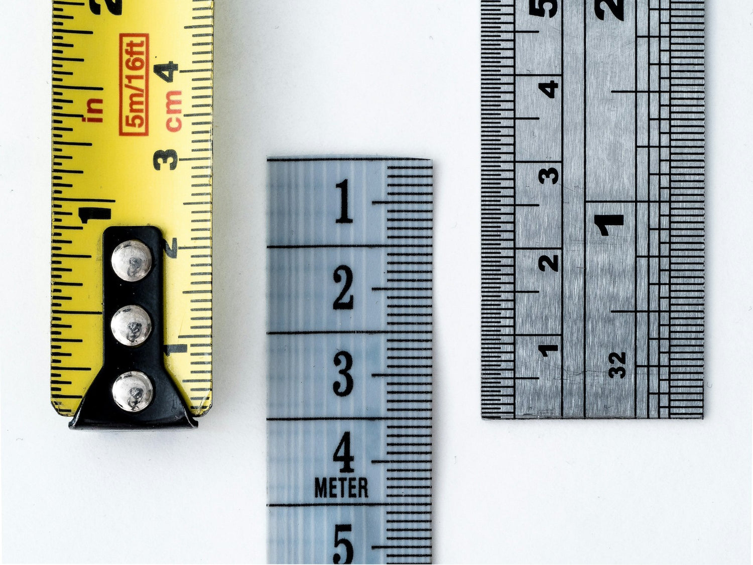 How to measure your patio for a 6-seater garden table and chairs