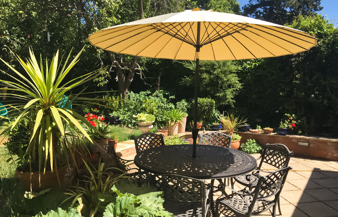 Can I use a garden parasol without a table?