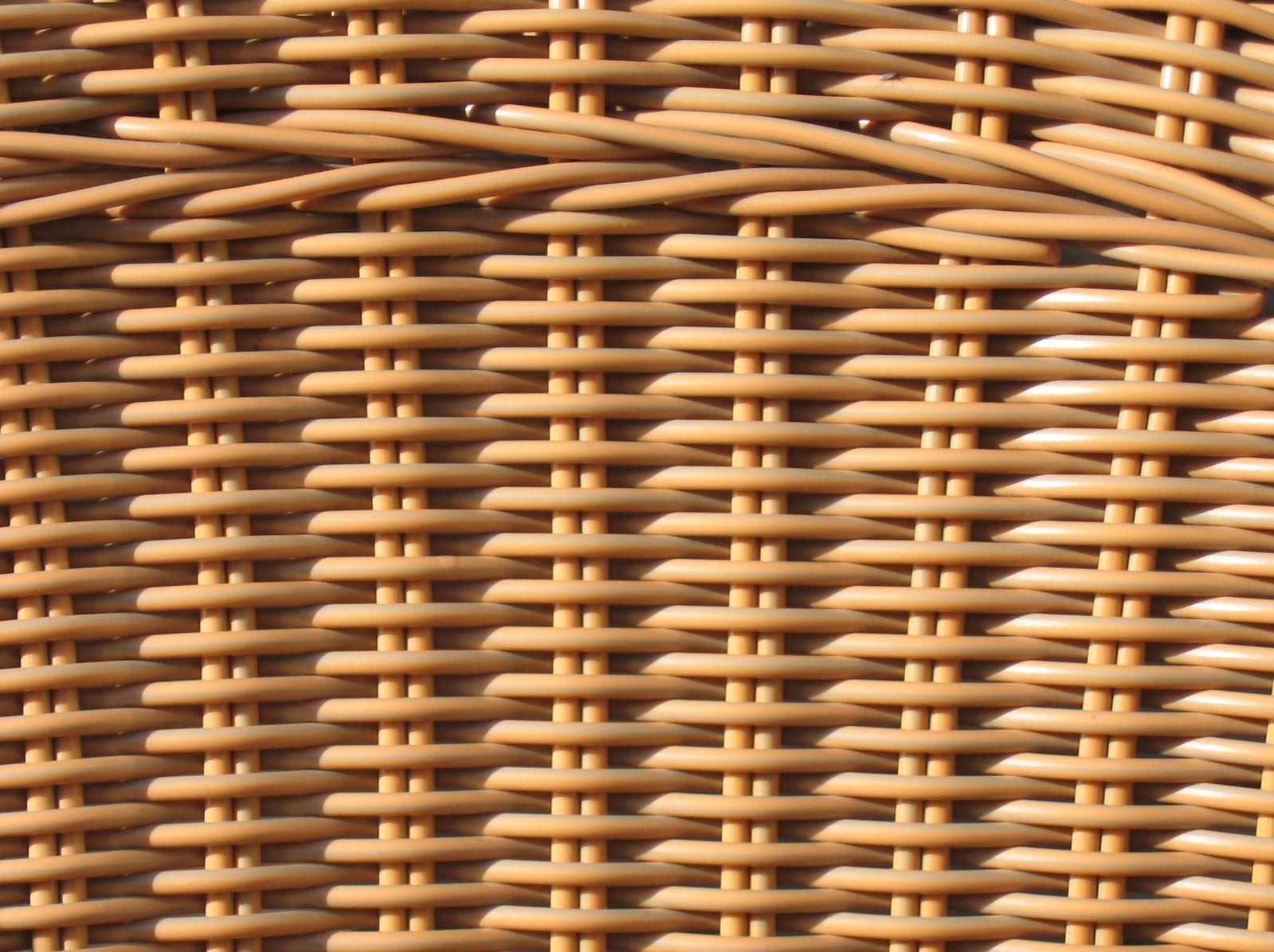 Rattan Outdoor Furniture - Natural vs. Synthetic