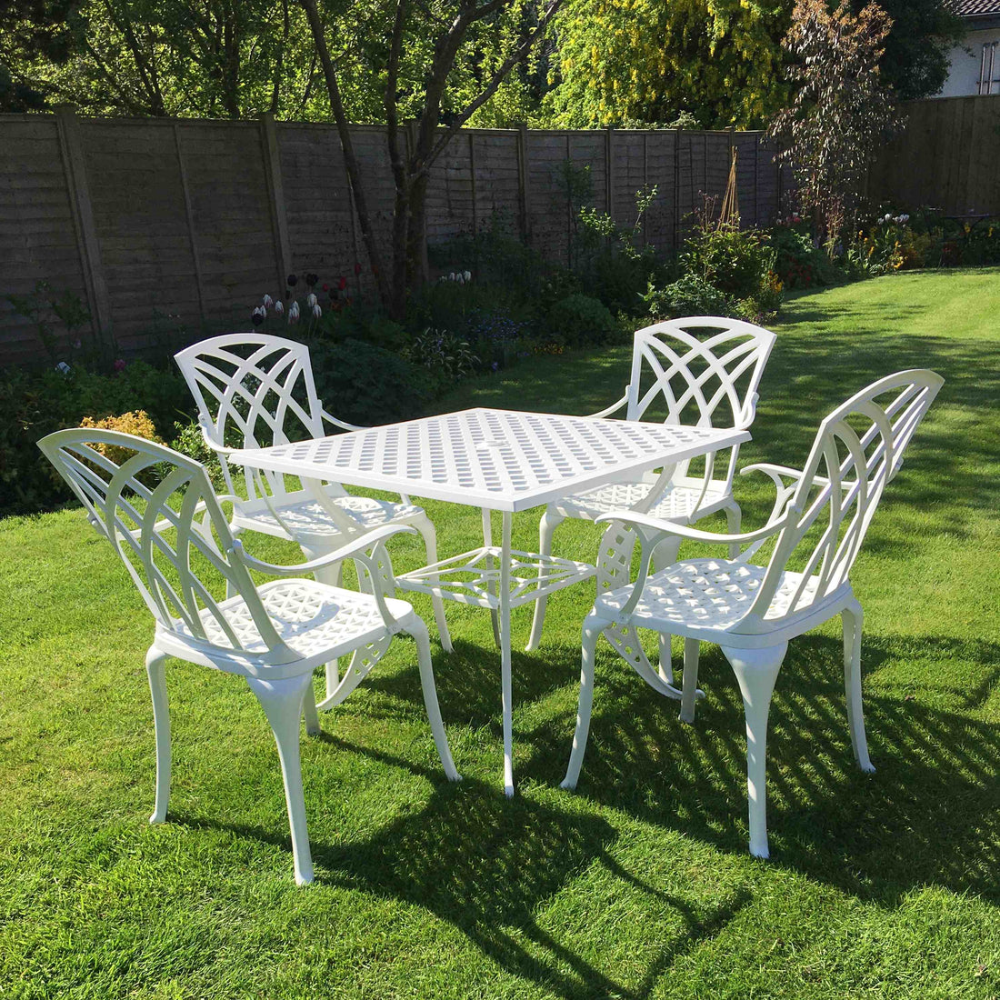 Lucy Table 4 Seater Set - White