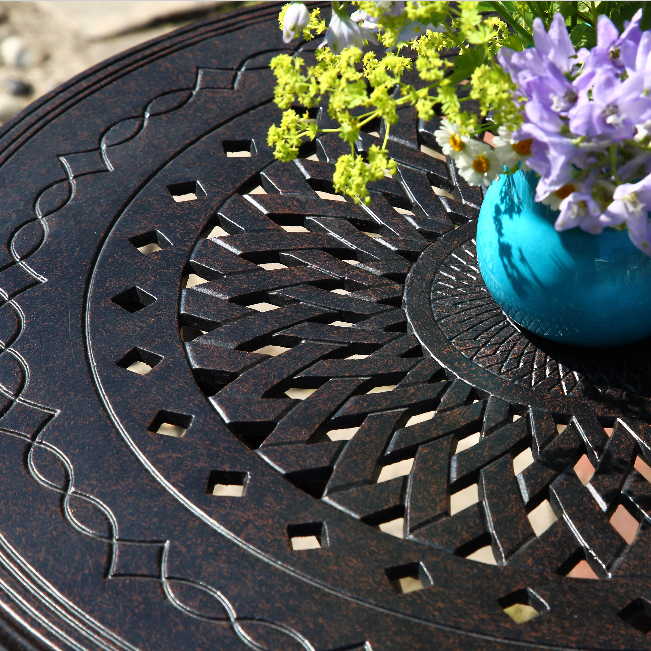 Will black metal garden furniture absorb heat in summer?